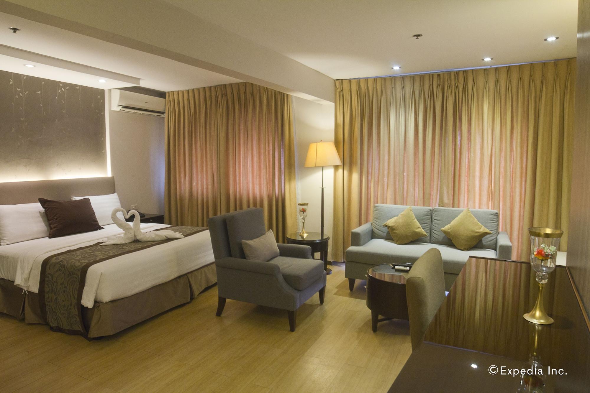 Imperial Palace Suites Quezon City Eksteriør billede