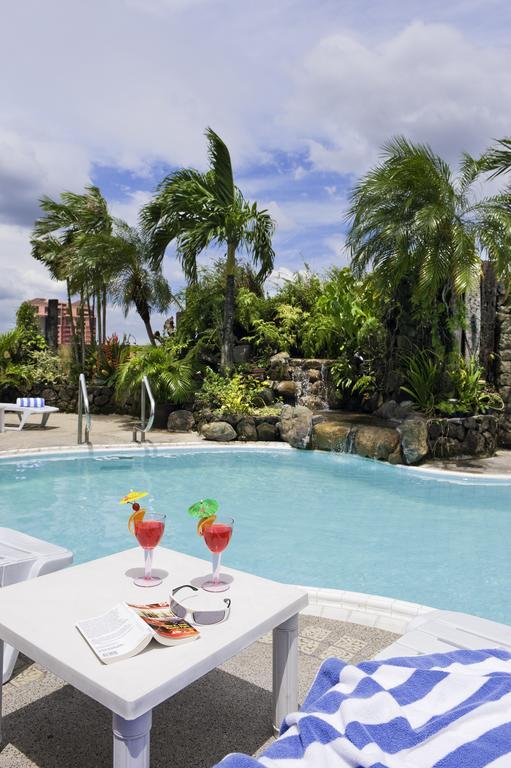 Imperial Palace Suites Quezon City Eksteriør billede