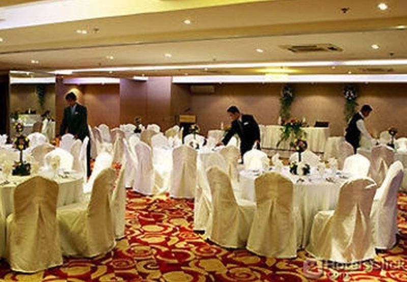Imperial Palace Suites Quezon City Eksteriør billede