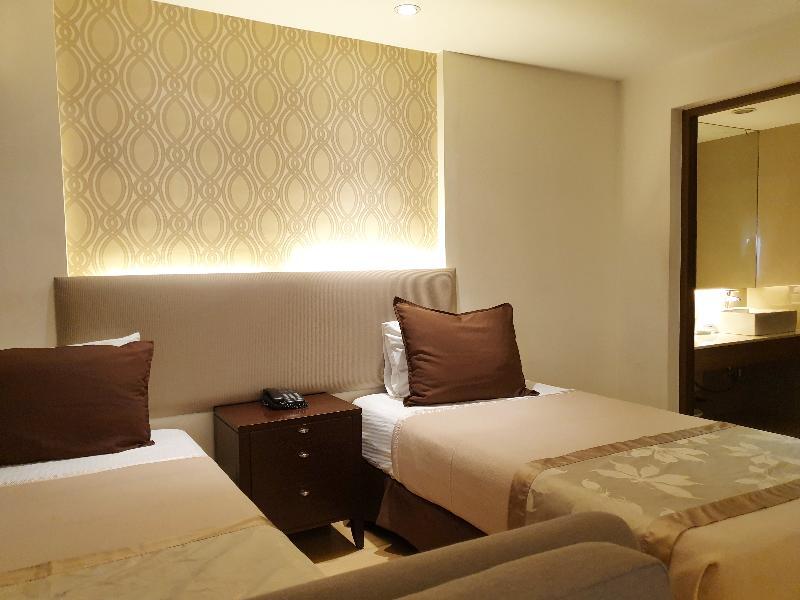 Imperial Palace Suites Quezon City Eksteriør billede